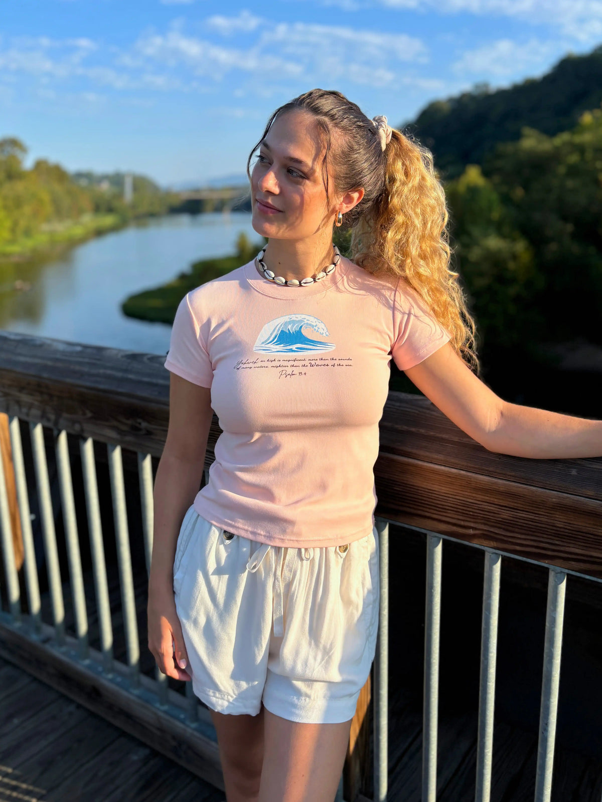 The Wave Slim-Fit Women's Crewneck Tee